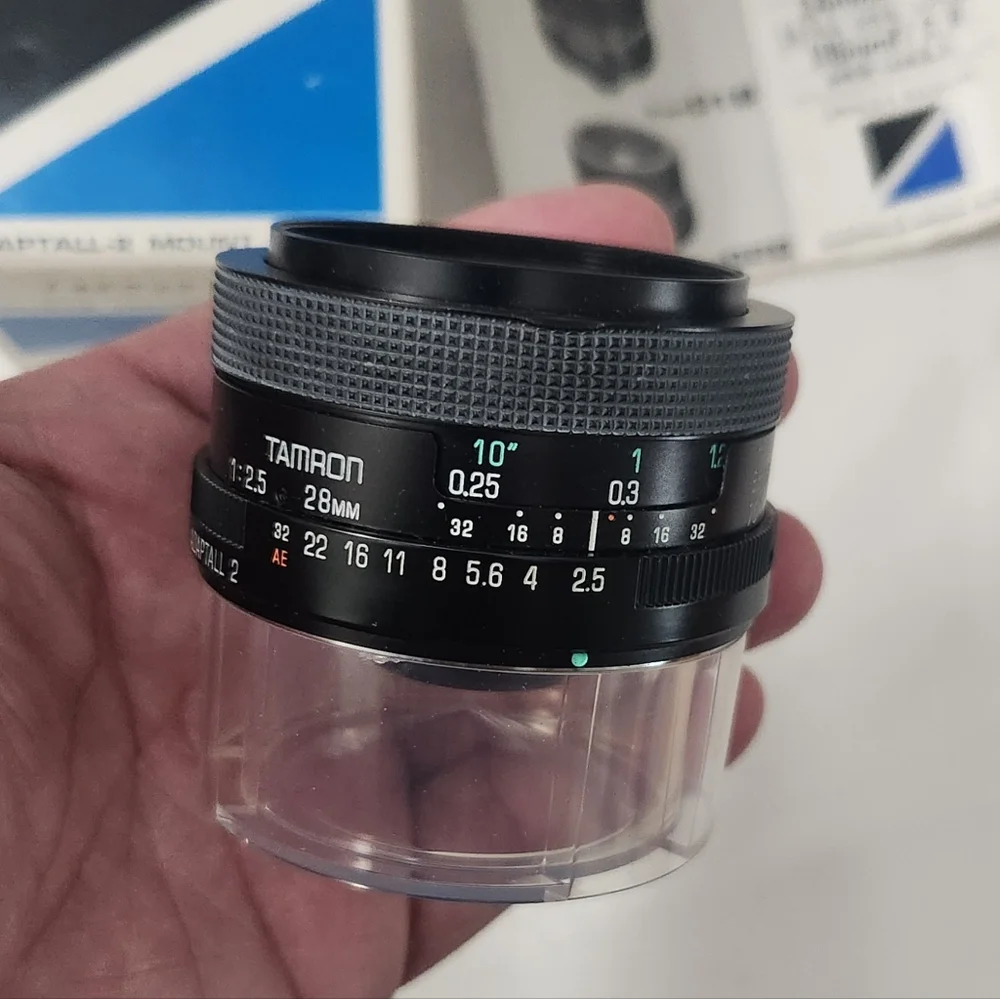 TAMRON 28mm F2.5 BBAR ADAPTALL 02B MANUAL FOCUS WIDE ANGLE LENS & Fd Adapter